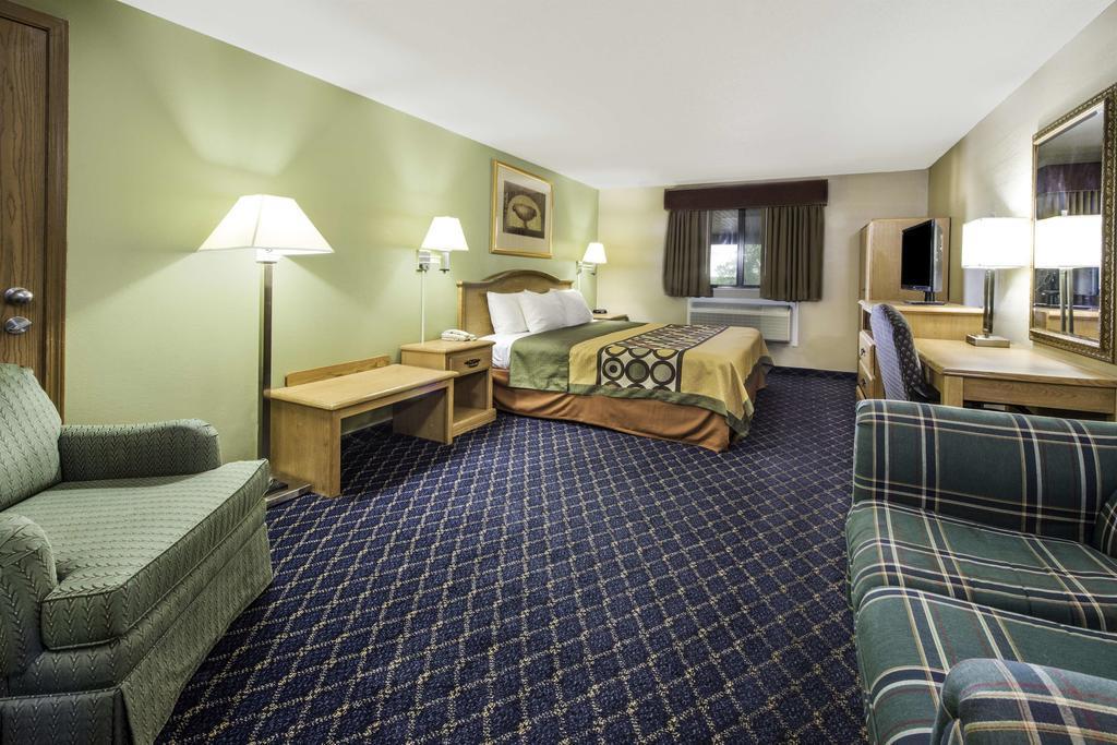 Super 8 By Wyndham St. Clair Mo Hotel Saint Clair Exterior photo
